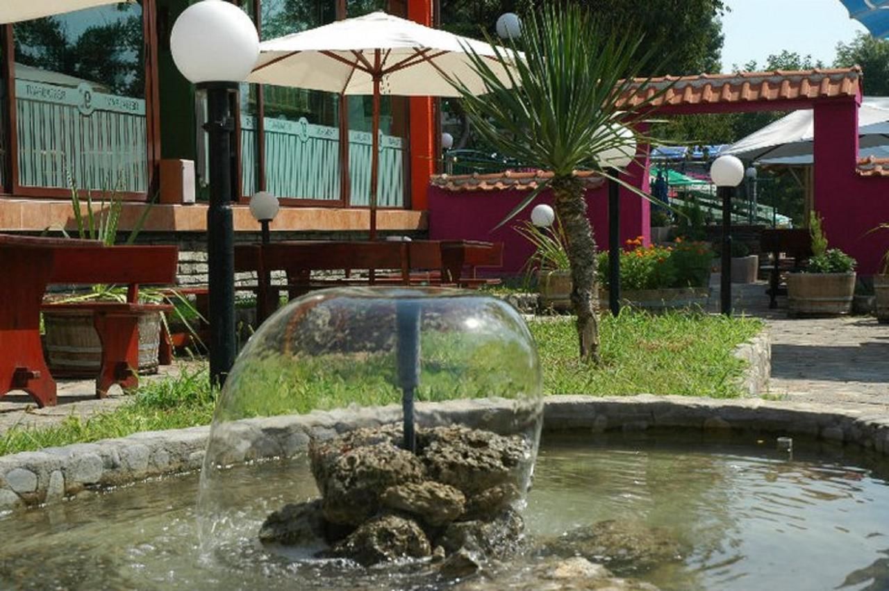 Мотели Complex 9th Kilometer Plovdiv Пловдив-33