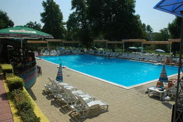 Мотели Complex 9th Kilometer Plovdiv Пловдив-28